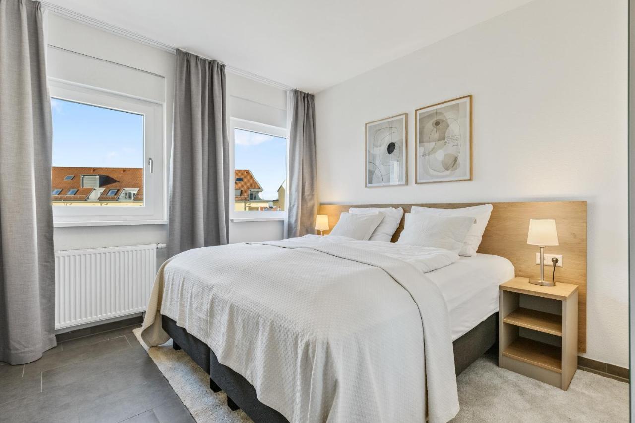 Empire Living: Denzlingen Marktplatz Extérieur photo
